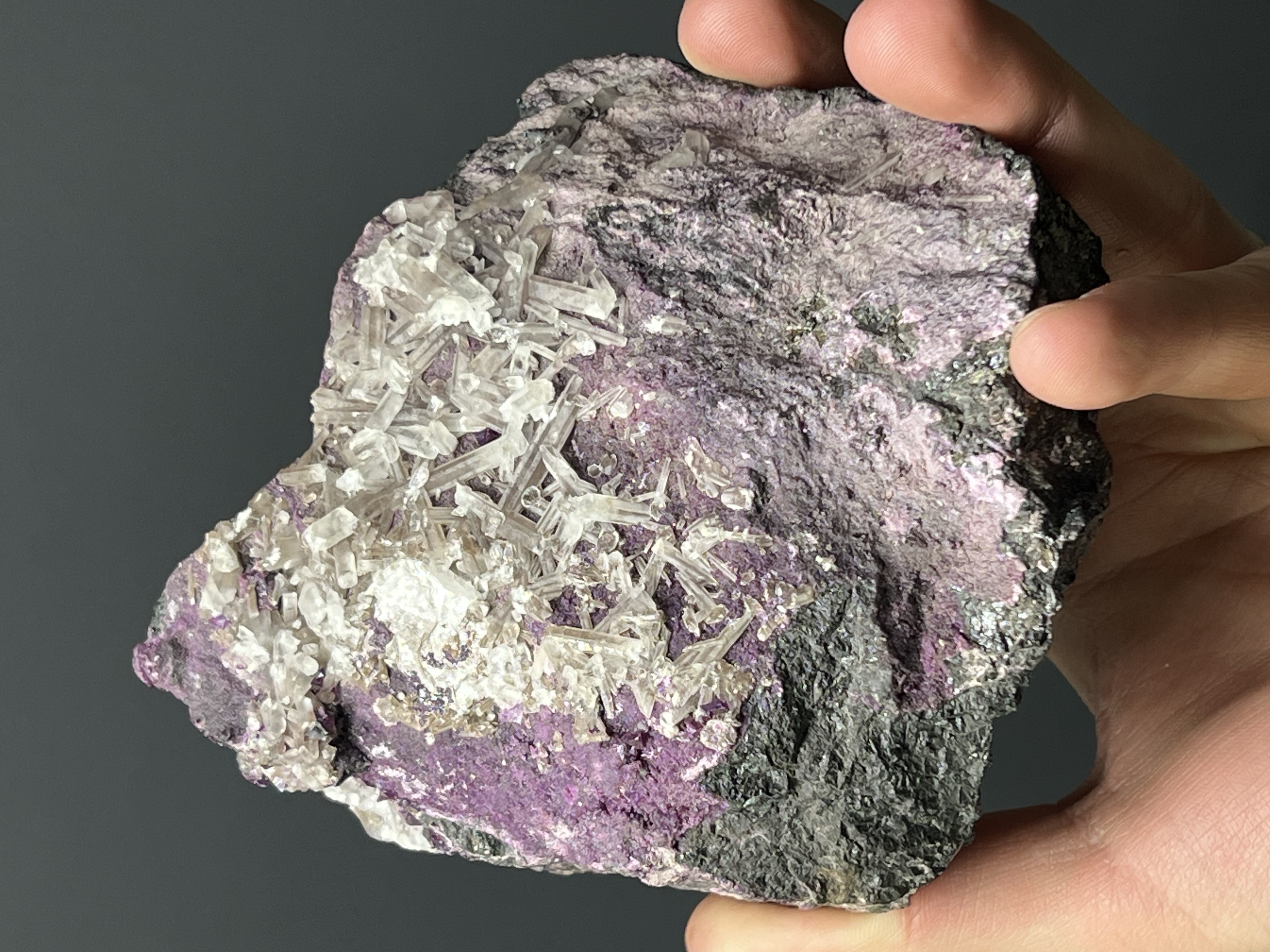 Special Quality Kammererite With Calcite Specimen, 1,8kg