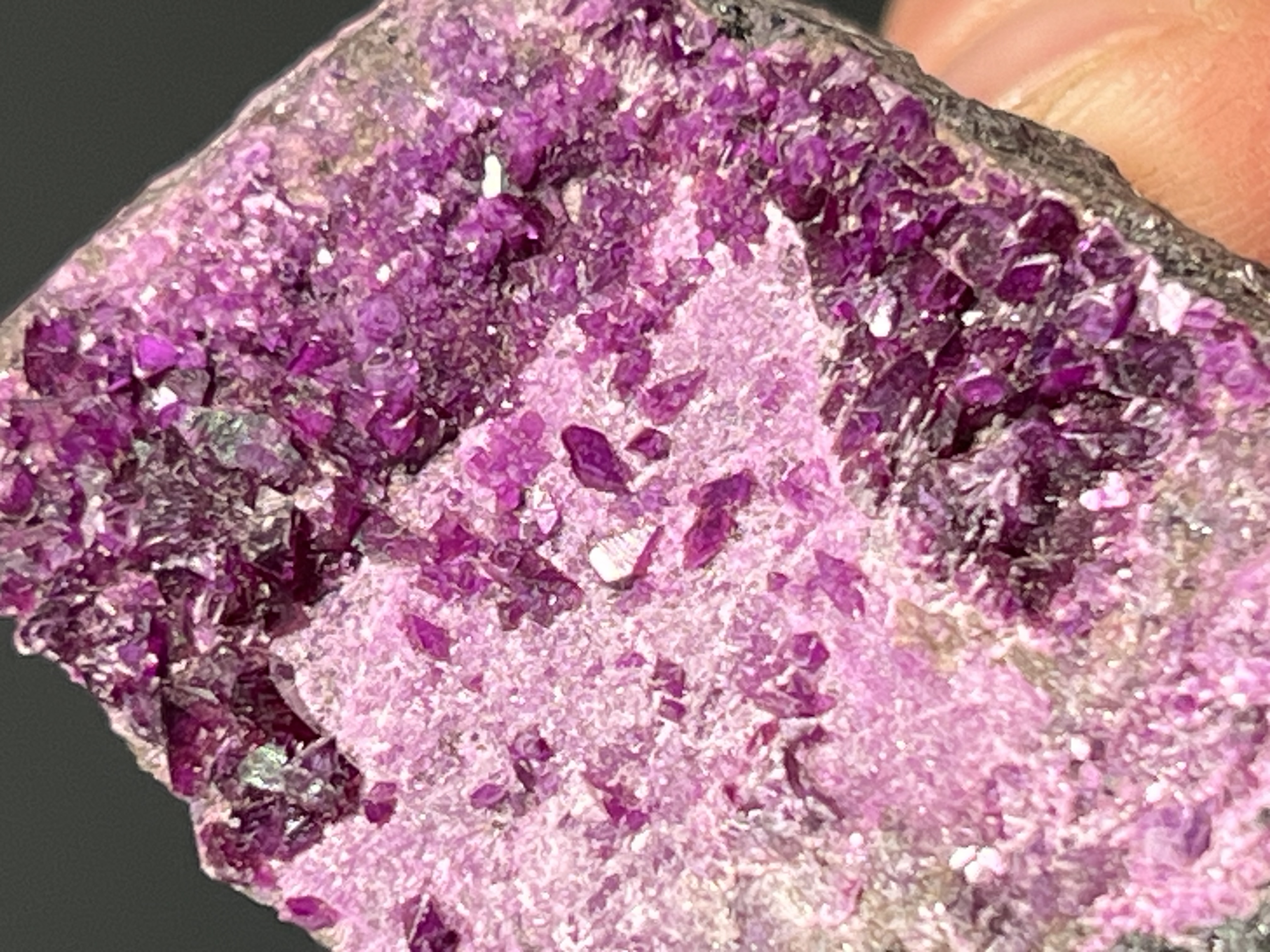 Very Special Beautiful Kammererite Specimen