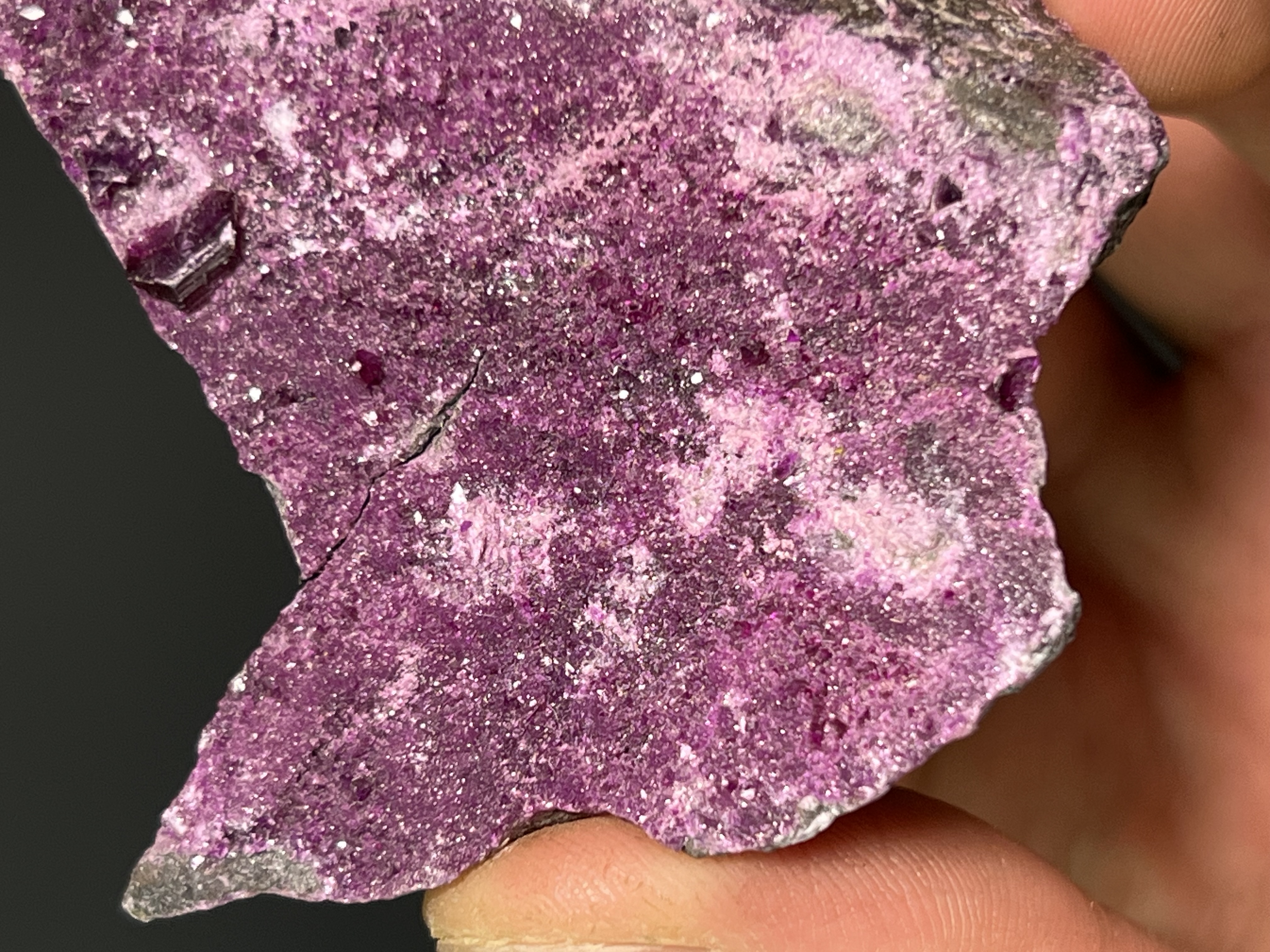 Special Showy Kammererite Specimen