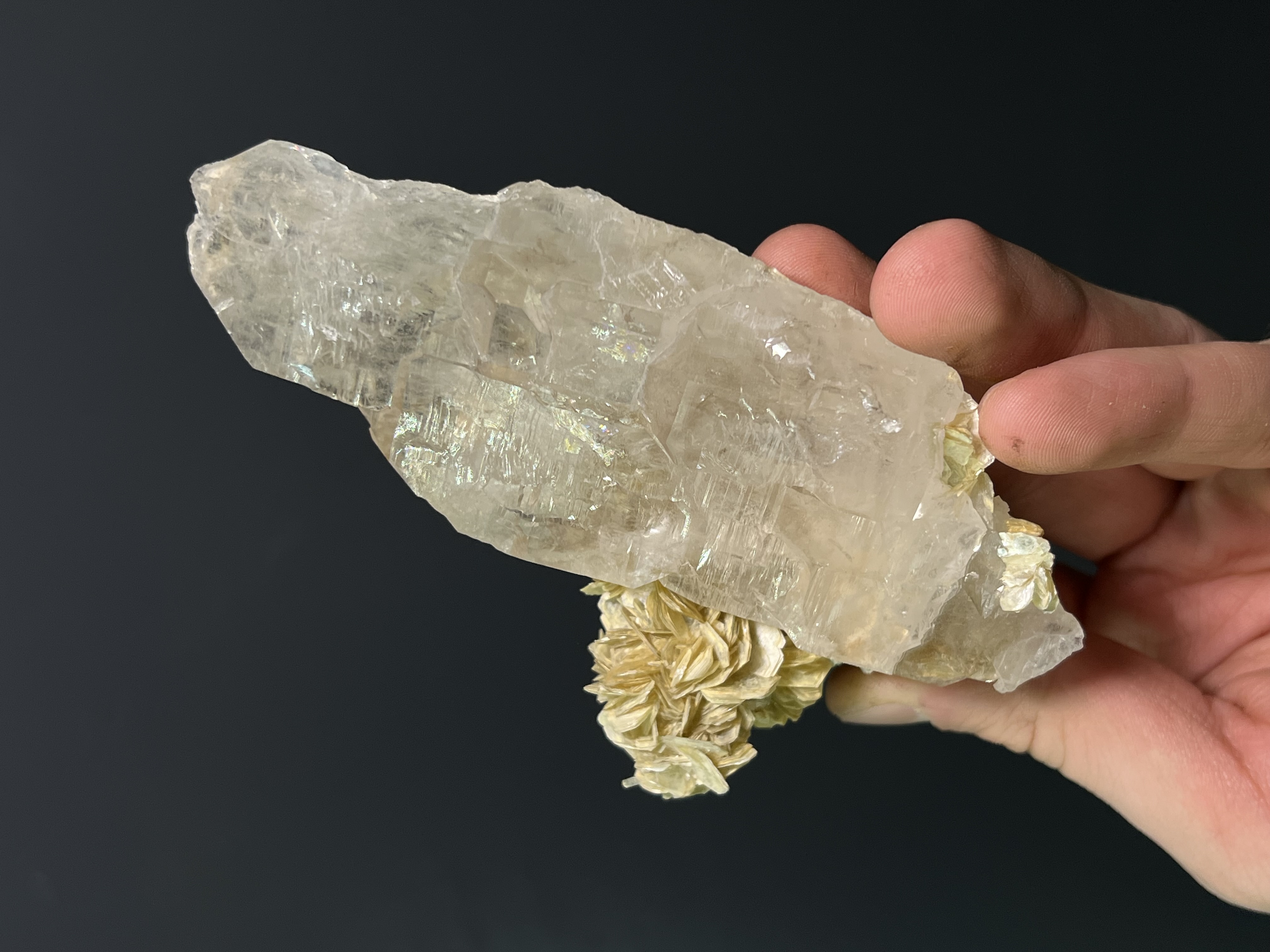 Museum Grade, Apatite Mica Quartz, 326gram