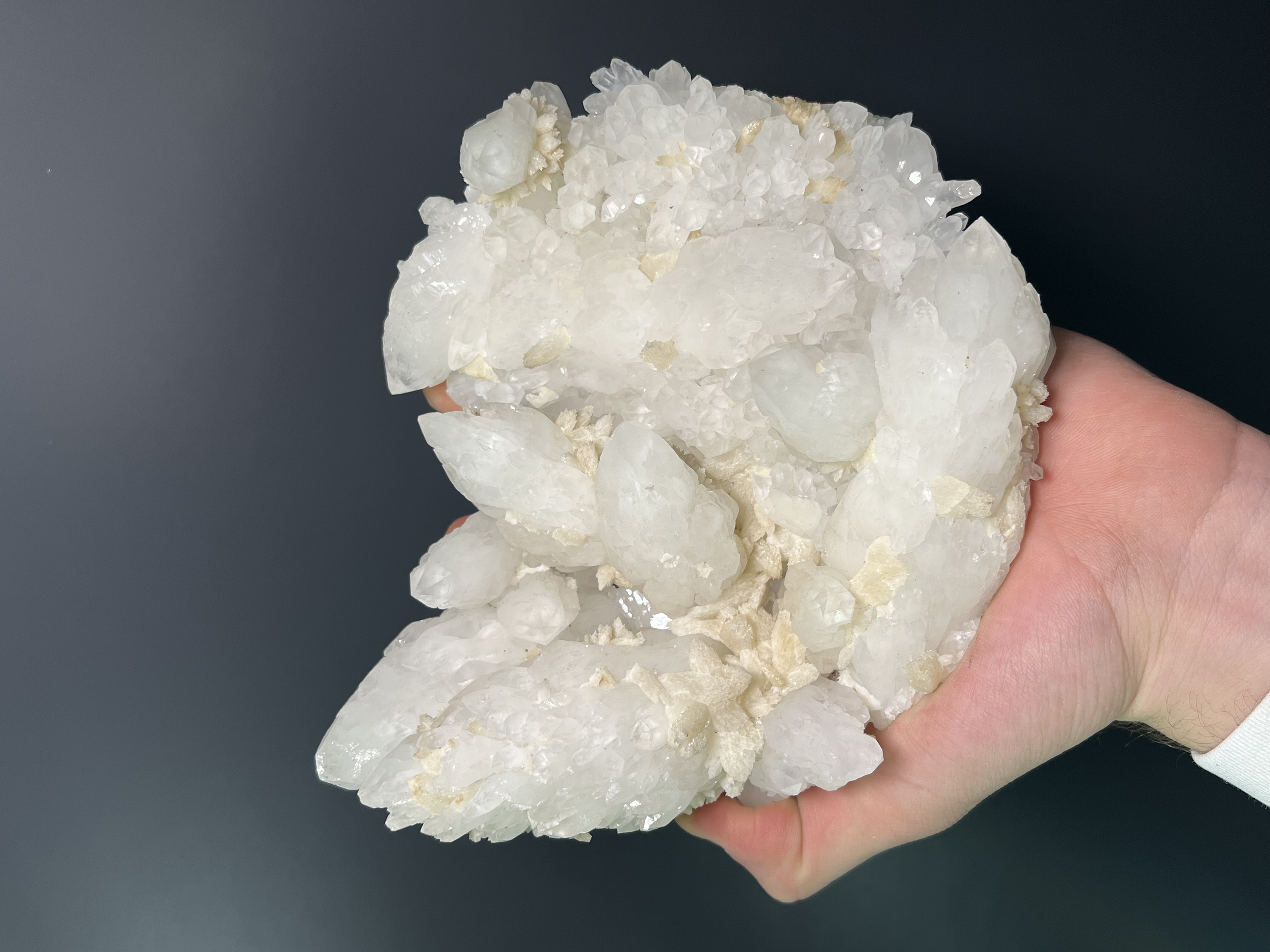 Calcite With Cathedral Crystal Quartz Specimen, 1,2kg