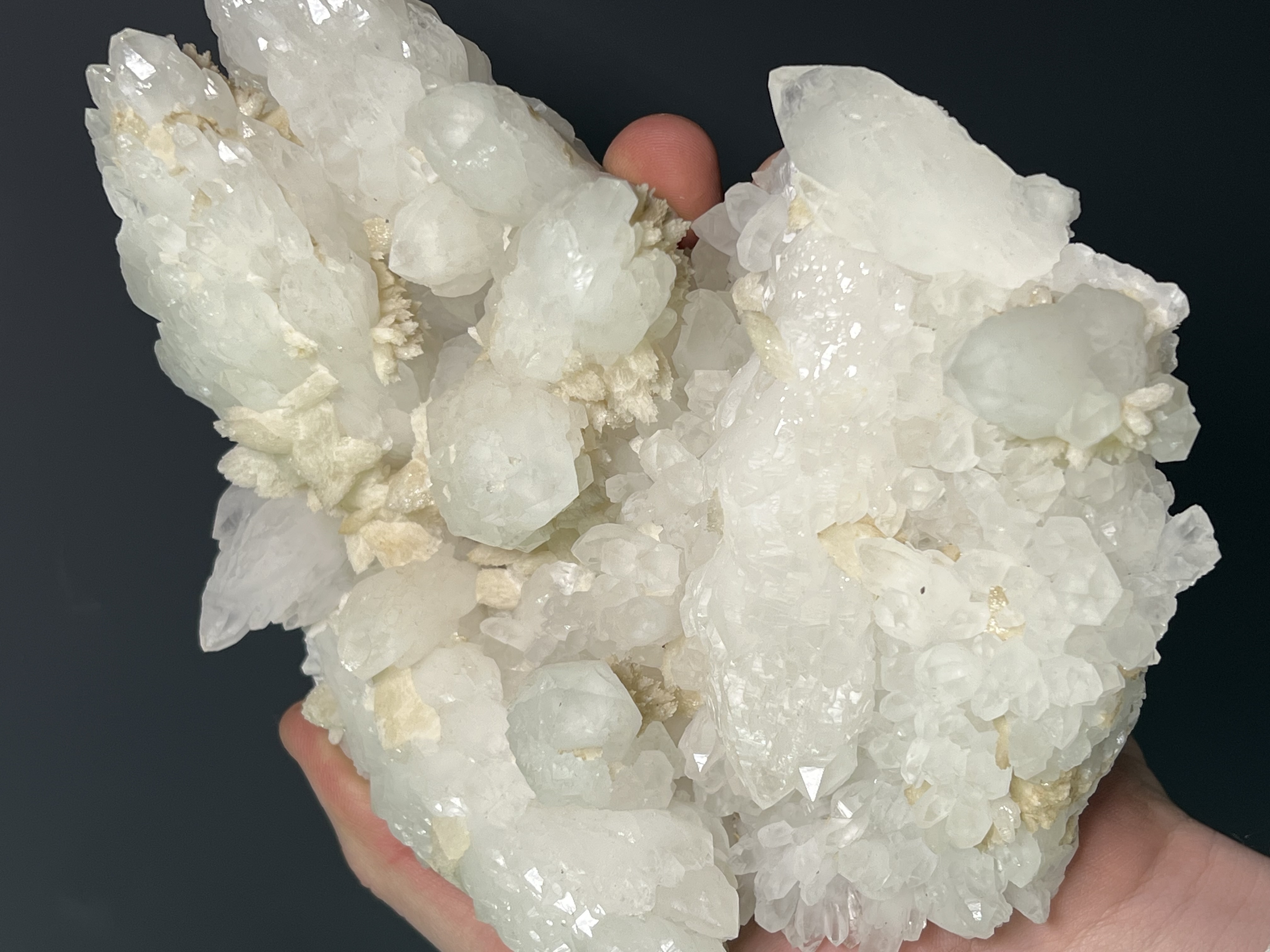 Calcite With Cathedral Crystal Quartz Specimen, 1,2kg