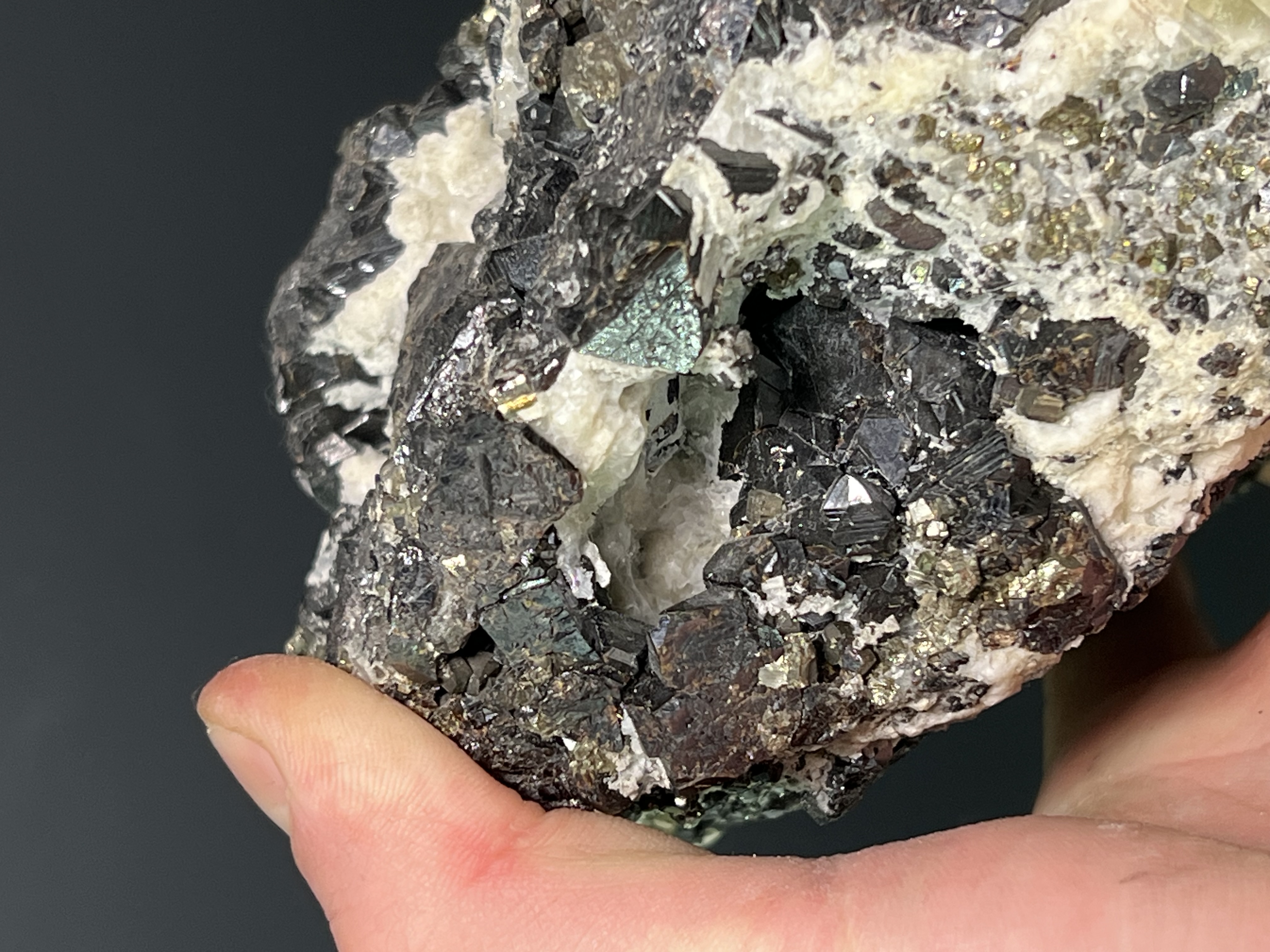 Pyrite, Galena, Quartz And Tetrahedrite, 2,7kg