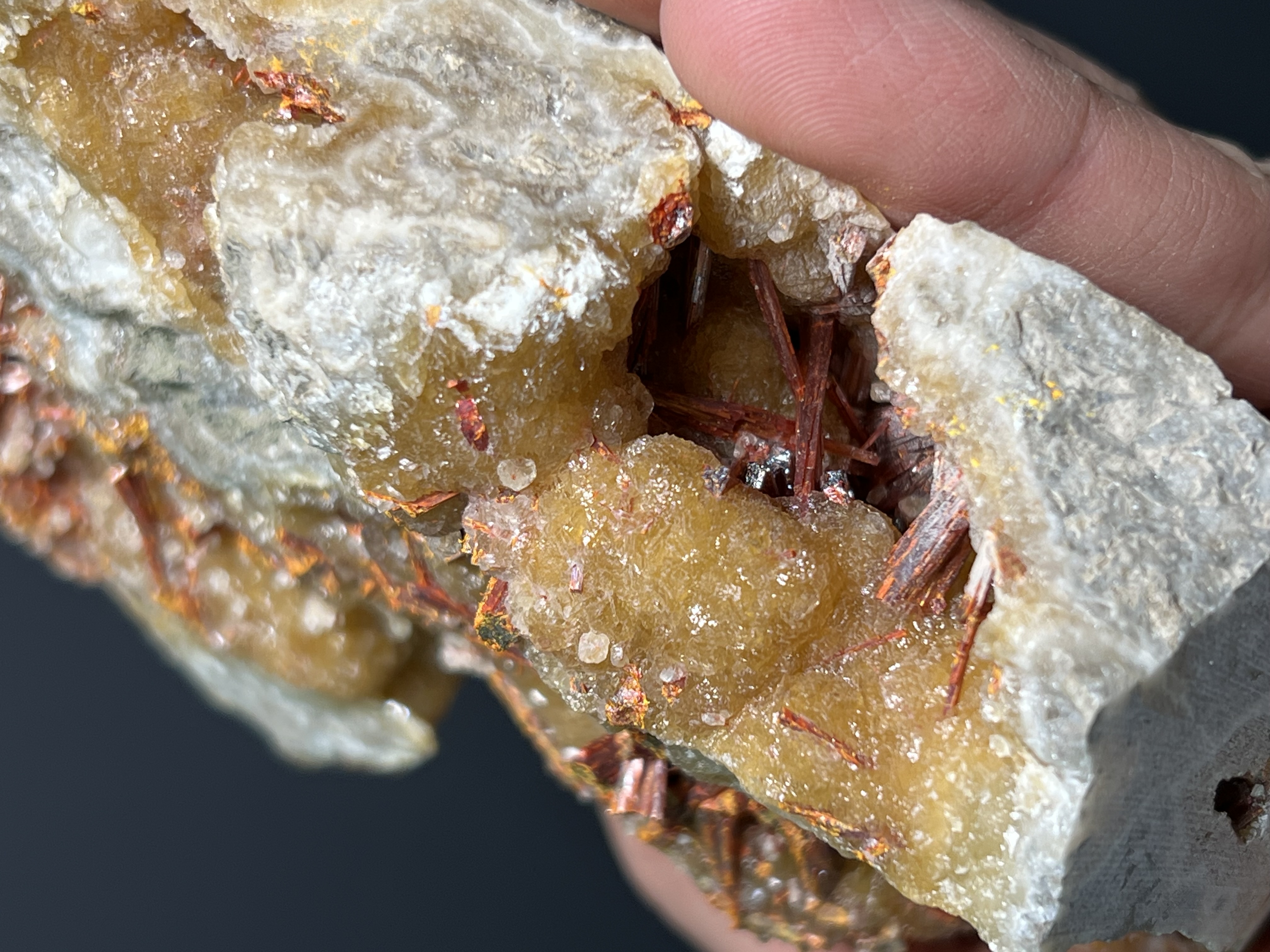 Museum Grade Realgar With Orpiment Specimen, 1kg
