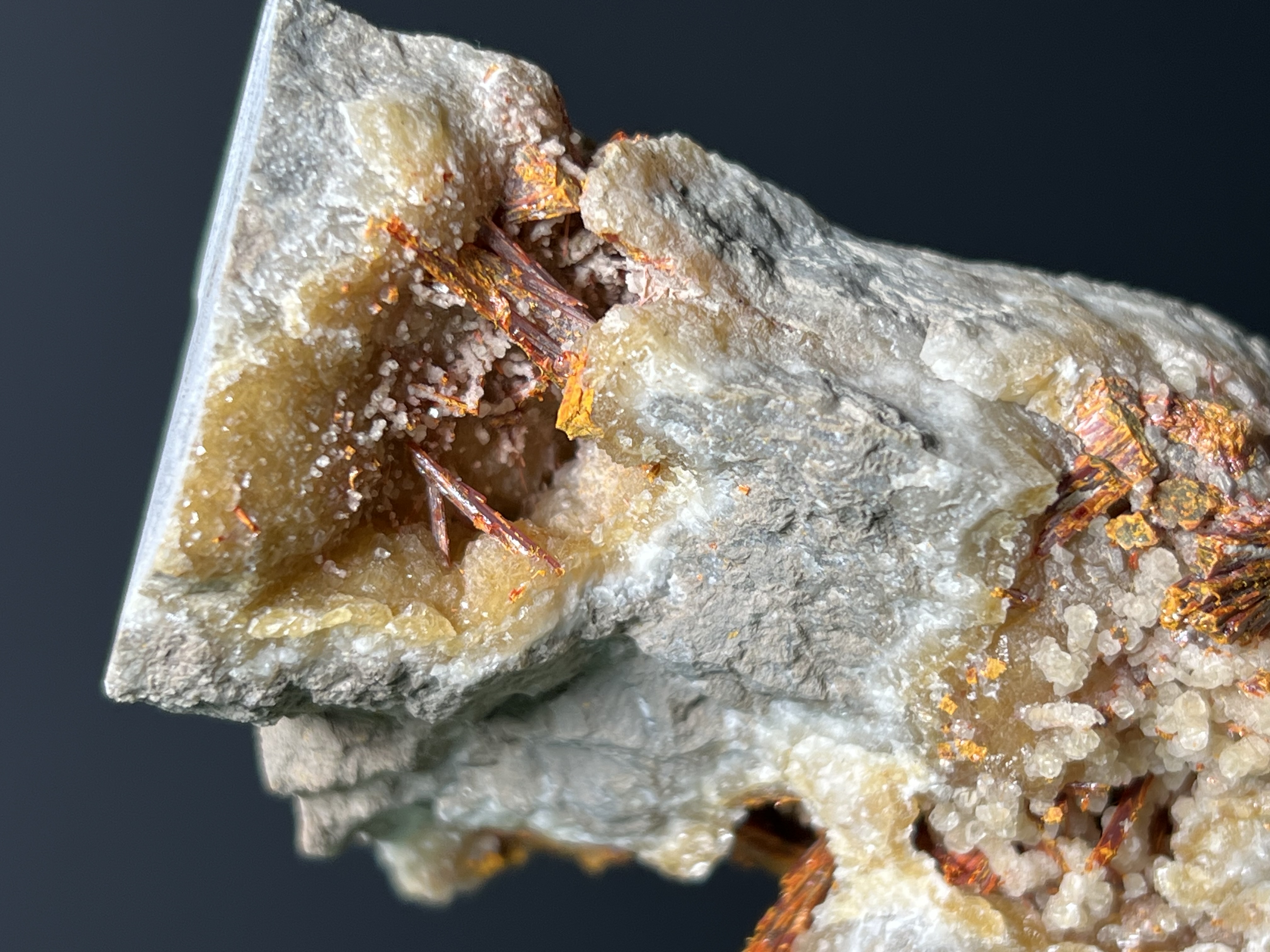 Museum Grade Realgar With Orpiment Specimen, 1kg