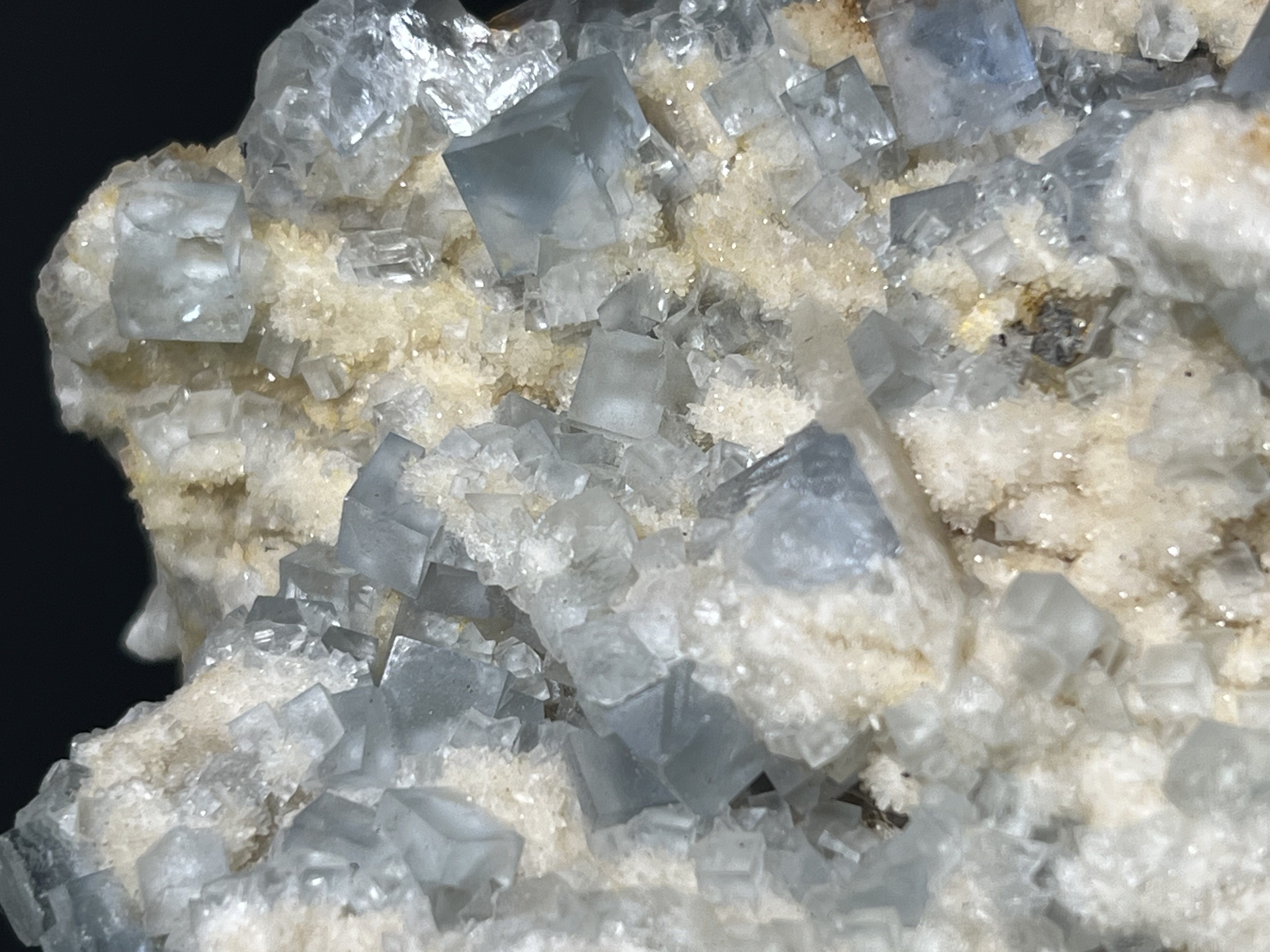 Blue Fluorite With Stilbite, 518gram