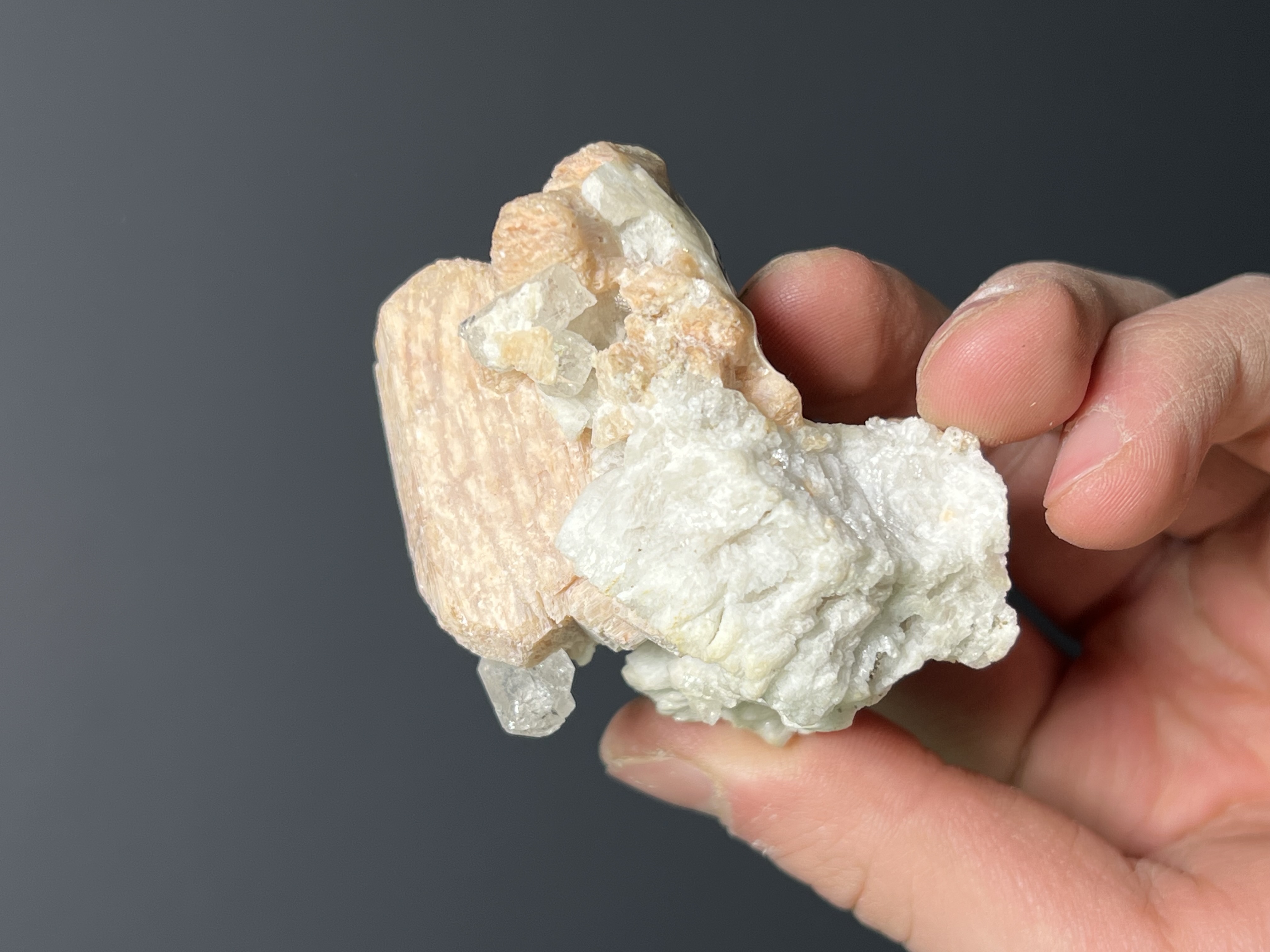 Blue Topaz On Matrix, 110gram