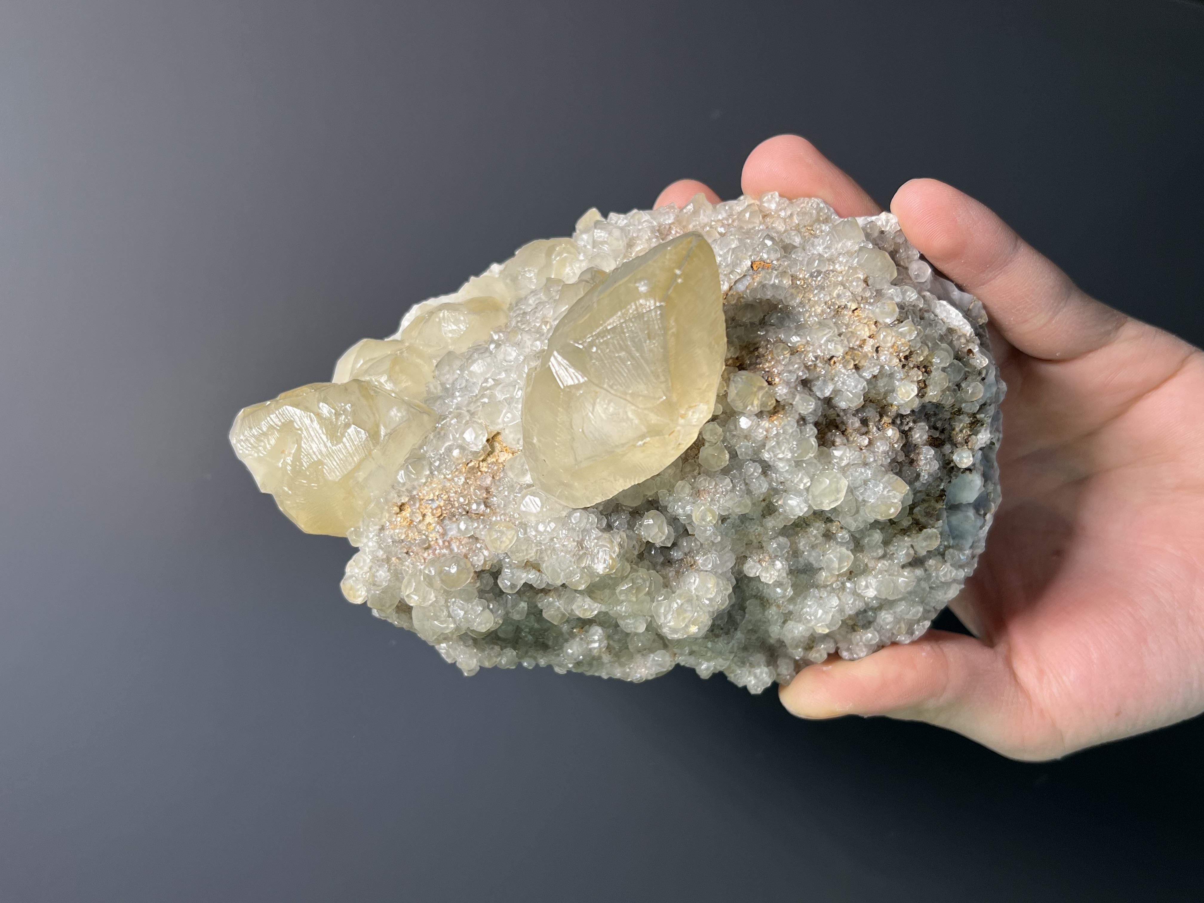 Beautiful, Tooth Crystal Calcite Specimen, 1,4kg