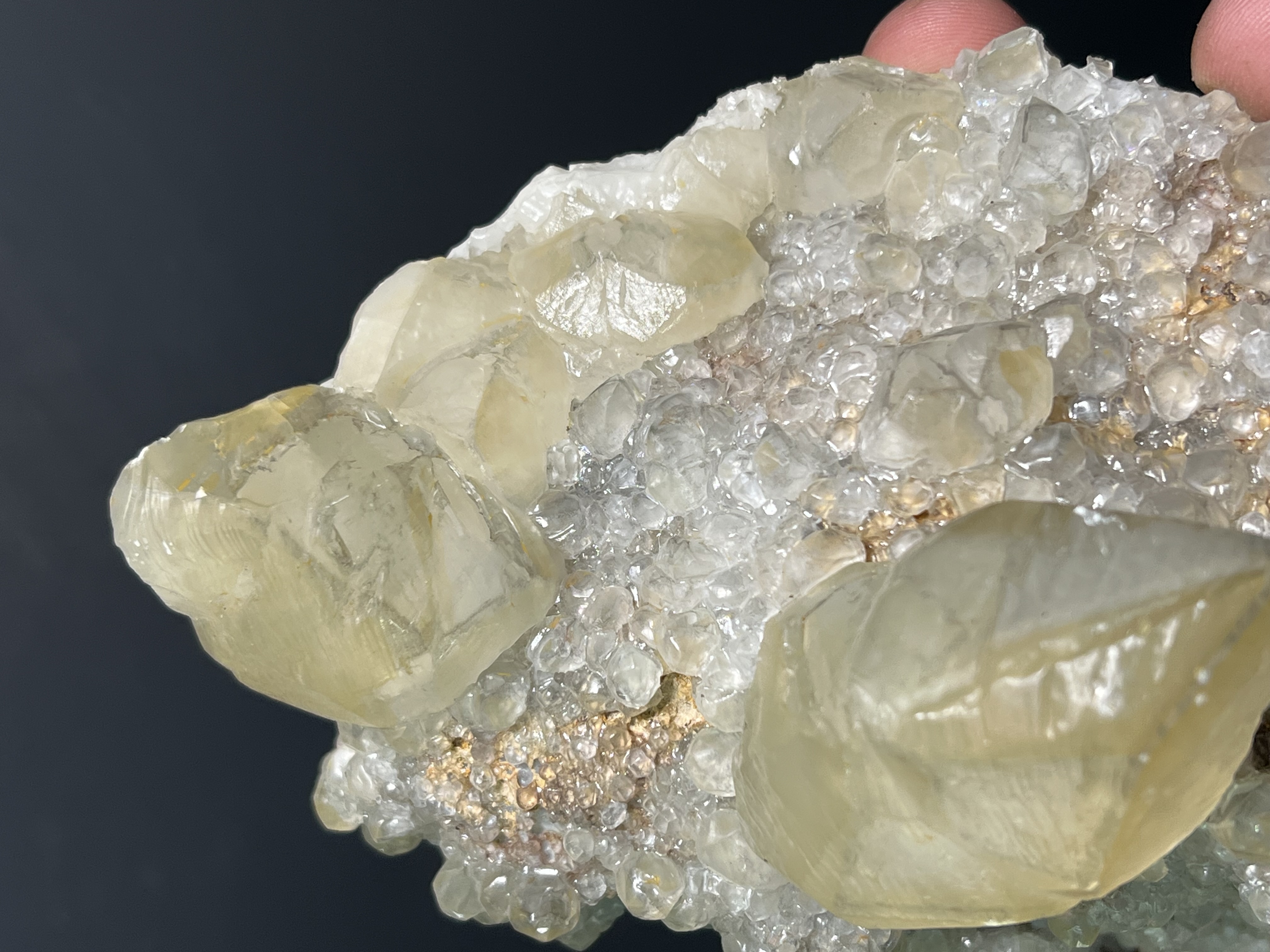 Beautiful, Tooth Crystal Calcite Specimen, 1,4kg